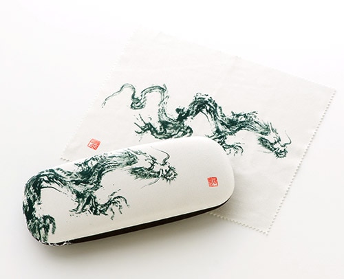 メガネケース 龍 | 墨絵・陶墨画アーティスト 西元祐貴 Yu-ki Nishimoto