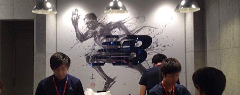 New Balance原宿に作品提供