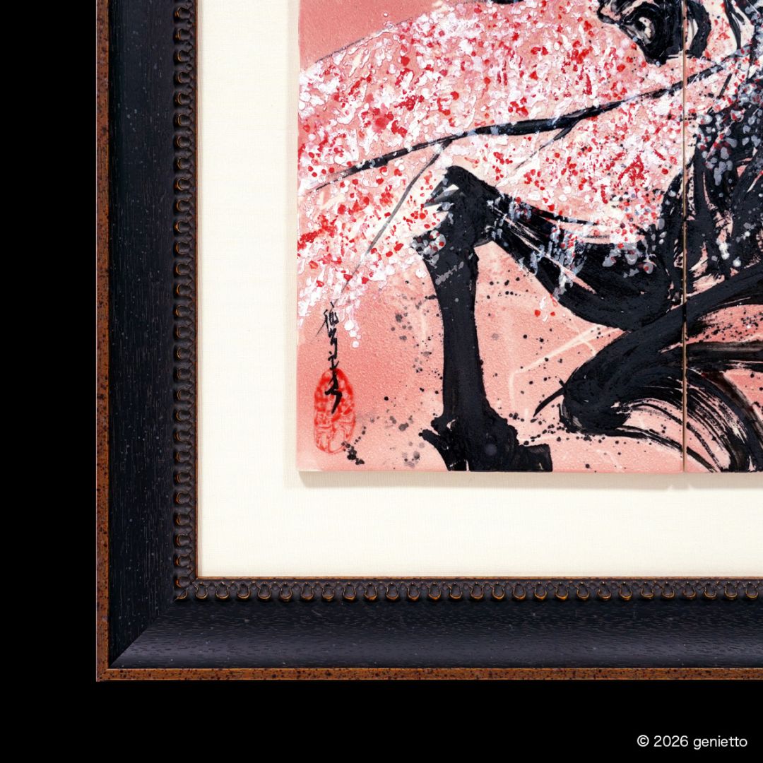 額装サービスについて
作品の魅力を引き立てる専用額に入れて