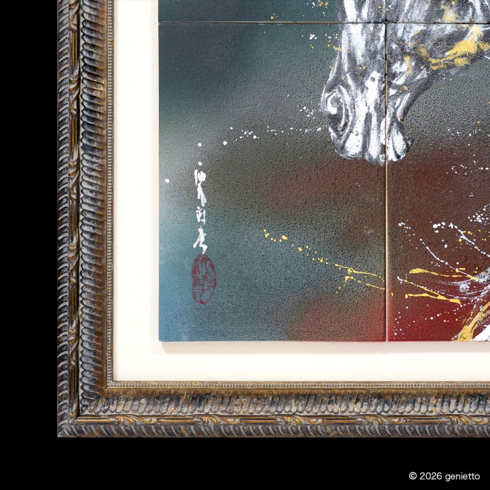 額装サービスについて
作品の魅力を引き立てる専用額に入れて