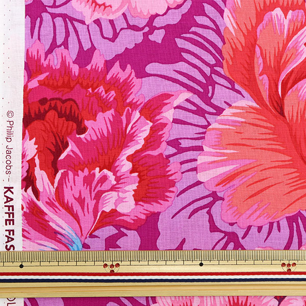 数量5から】 生地 『USAコットン Kaffe Fassett ブロケード・ピオニー