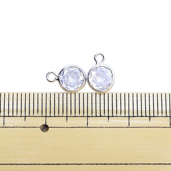 アクセサリー素材 『ジルコニアキュービック 1カン 7mm シルバー