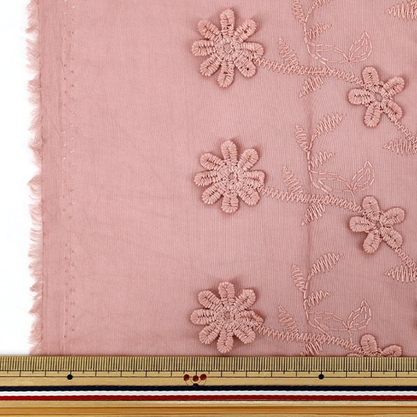 生地 『トレンドファブリック 立体刺繍レースフラワー カットクロス 約