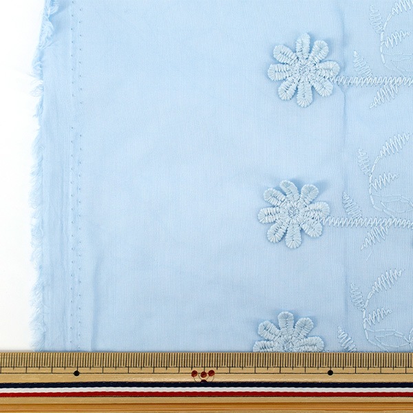 生地 『トレンドファブリック 立体刺繍レースフラワー カットクロス 約