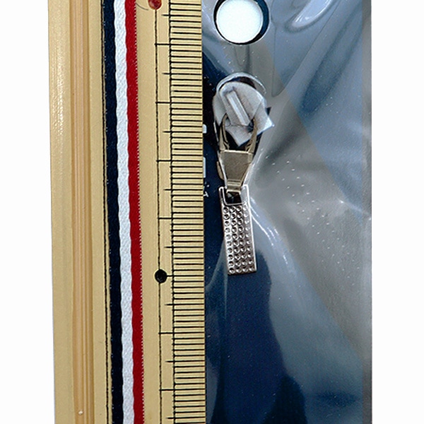 手芸パーツ 『ファスナーチャーム スクエアS ブラックニッケル FCN-13