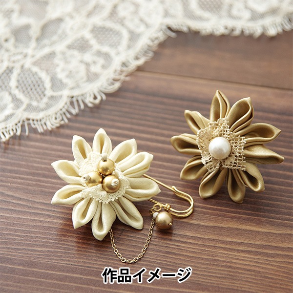 モチーフ型 『つまみ細工プレート 剣つまみ SS 57-458』 Clover