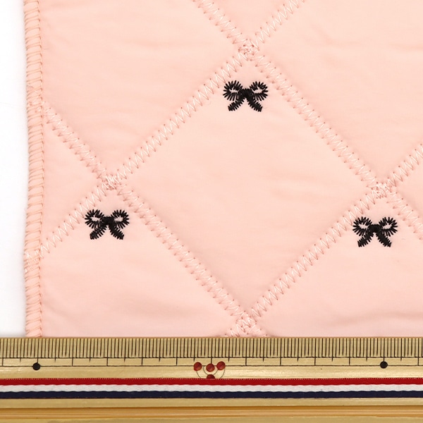 ゆきちゃん様☆コヤンイサムチョン☆大きめころりんポーチ　リボン刺繍キルト　リボン ゆきちゃん様☆コヤンイサムチョン☆大きめころりんポーチ