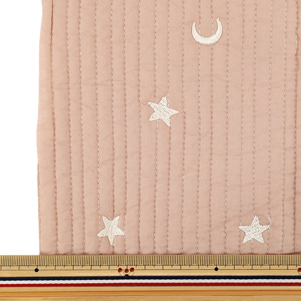 生地 『刺繍入りイブルキルト 月と星 約65×70cm ピンク』 カットクロス