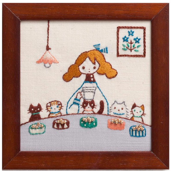 猫の額縁　ネコとカニ　額縁　半切　53×43  美術品　刺繍　毛糸 猫の額縁 ネコとカニ 額縁 半切 53×43 美術品 刺繍 毛糸 - メルカリ