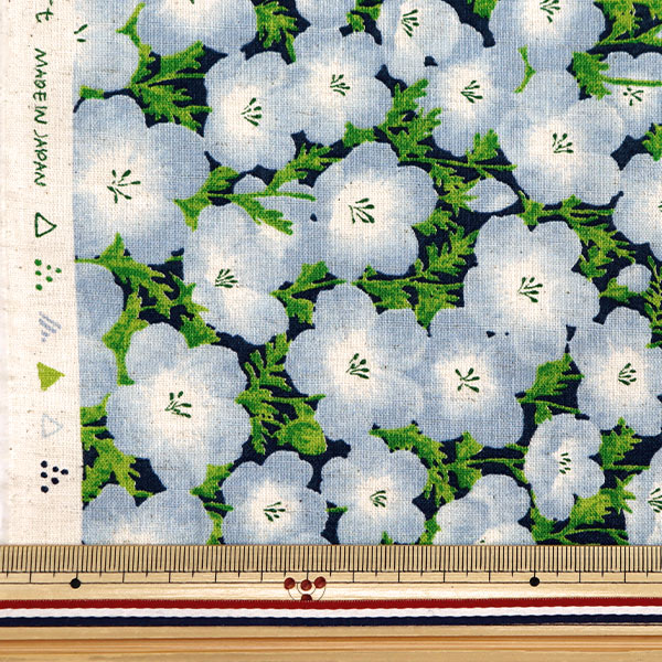 もふもふサルコロネンネ 絶滅危惧種 ワオキツネザル ハンカチタオル (19cm×19cm) – TSUZUKI