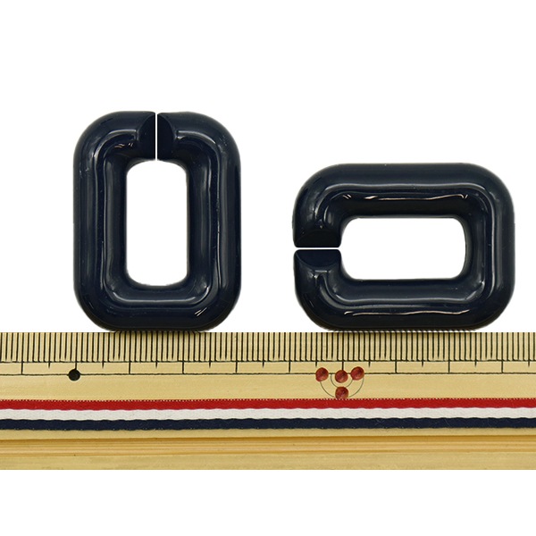 ビーズ『アクリルパーツ チェーンマット コン 3個入り 32mm×42mm LGLK