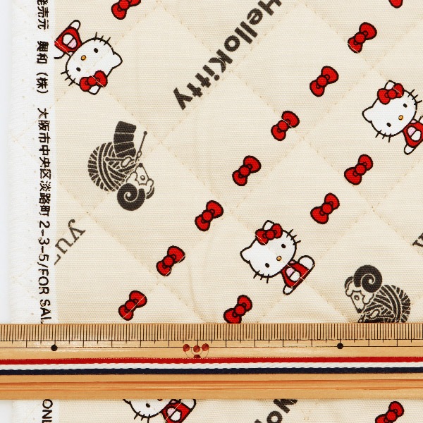 レトロ　ハローキティ　キルト　マルチカバー　195cm✕195cm　　当時物 レトロ ハローキティ キルト マルチカバー 195cm✕195cm 当時物