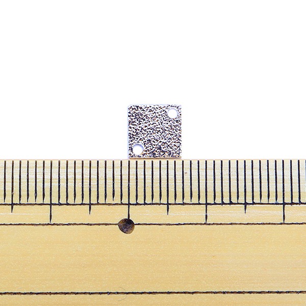 手芸金具 『メタルパーツ 四角 4個入り シルバー 271/0355』 ビーズ