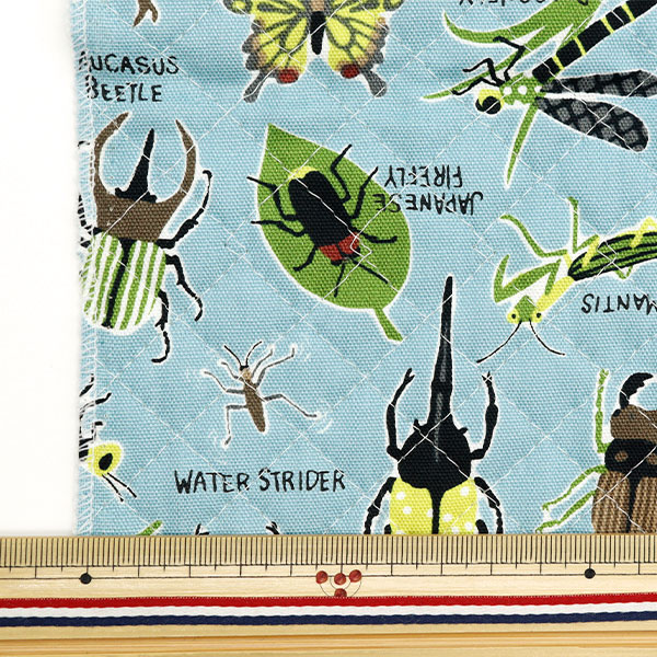 生地 『オックスキルト カラフルキャンバス 昆虫図鑑柄 カットクロス