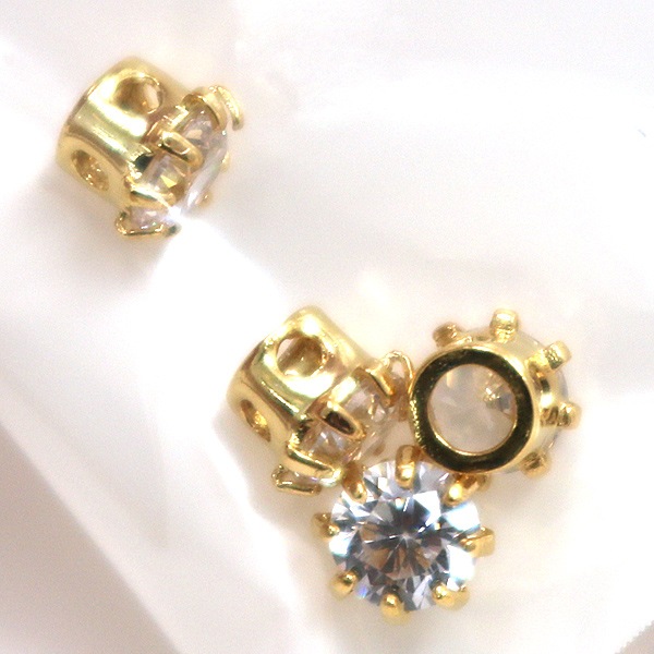 アクセサリー素材 『キュービックジルコニア 爪付き ゴールド 約4mm 4