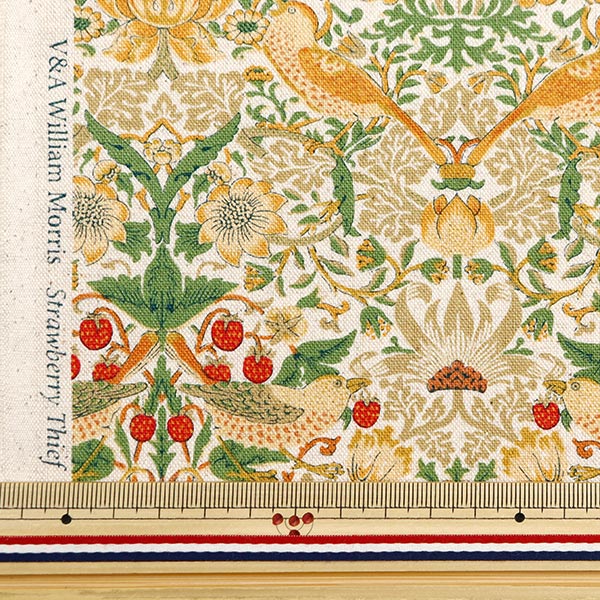 数量5から】 生地 『綿麻キャンバス V&A いちご泥棒 ベージュ VA10018