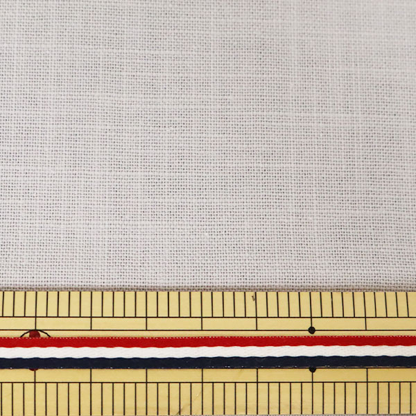 クリ−ム色刺繍入りレ−ステ−ブルクロスビンテージ 刺しゅう布 『プリカットクロス フリーステッチ用 コットンクロス