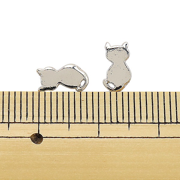 手芸金具 『チャーム 猫 シルバー 2個入り No.463』 ビーズ,ビーズ金具