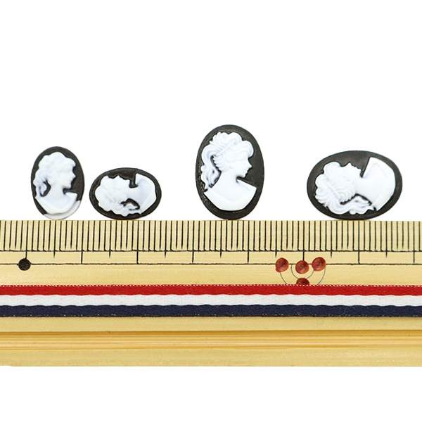 カメオ まとめ売り 1 アクセサリー素材 『カメオミックス ブラック 4個入り CHKKM-21A-01A