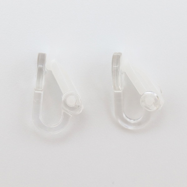手芸金具 『樹脂イヤークリップ 貼り付け用 クリア 8mm 271/0284