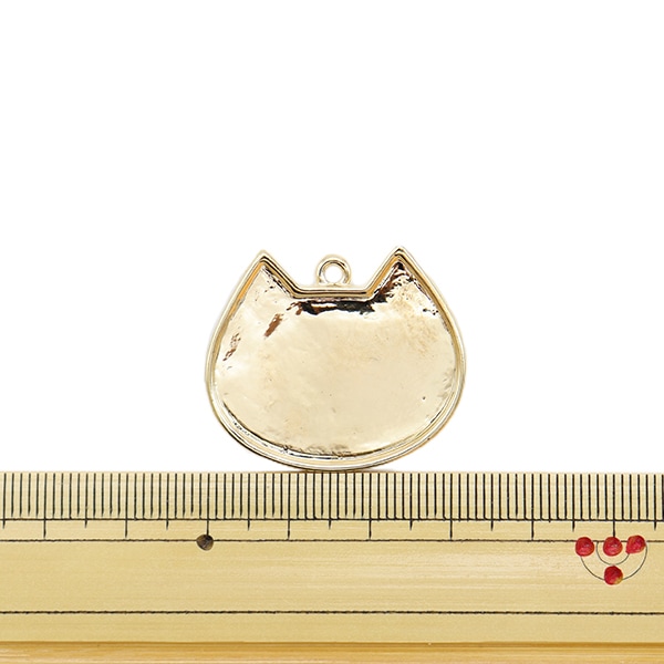 手芸金具 『ネコフレーム 大 ゴールド 1個入り 271/0287』 ビーズ