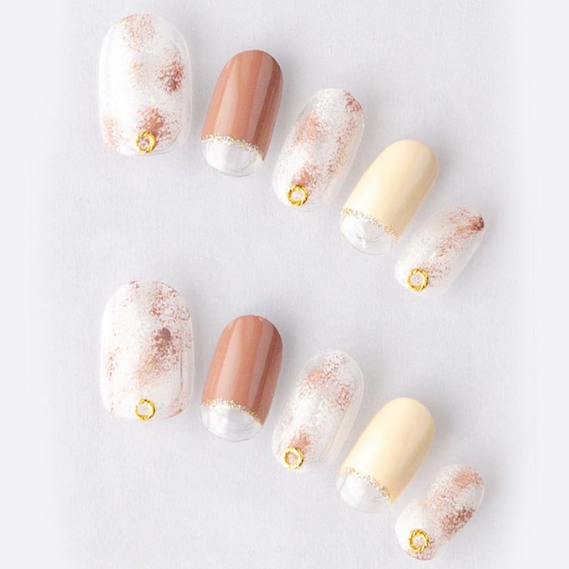 カフェラテカラーのボカシネイル（K02001-R-C）