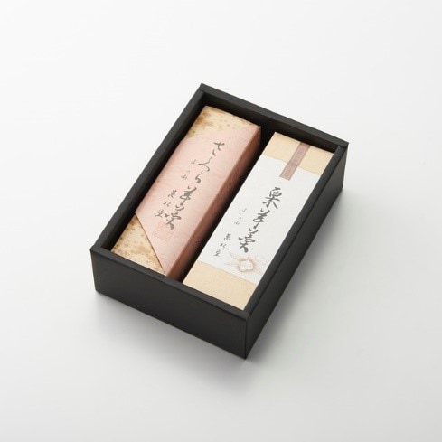 さくら羊羹1本・栗羊羹1本　箱入り2本入りセット【萬松堂】（のし対応可）