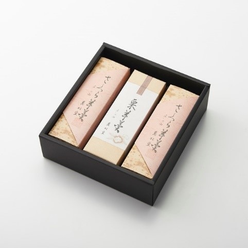 さくら羊羹２本・栗羊羹１本　箱入り３本セット【萬松堂】（のし対応可）