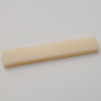 【Montreux】 Camel Bone Nut 44 x 3.5 x 7 フェンダータイプ用 【メール便対応】