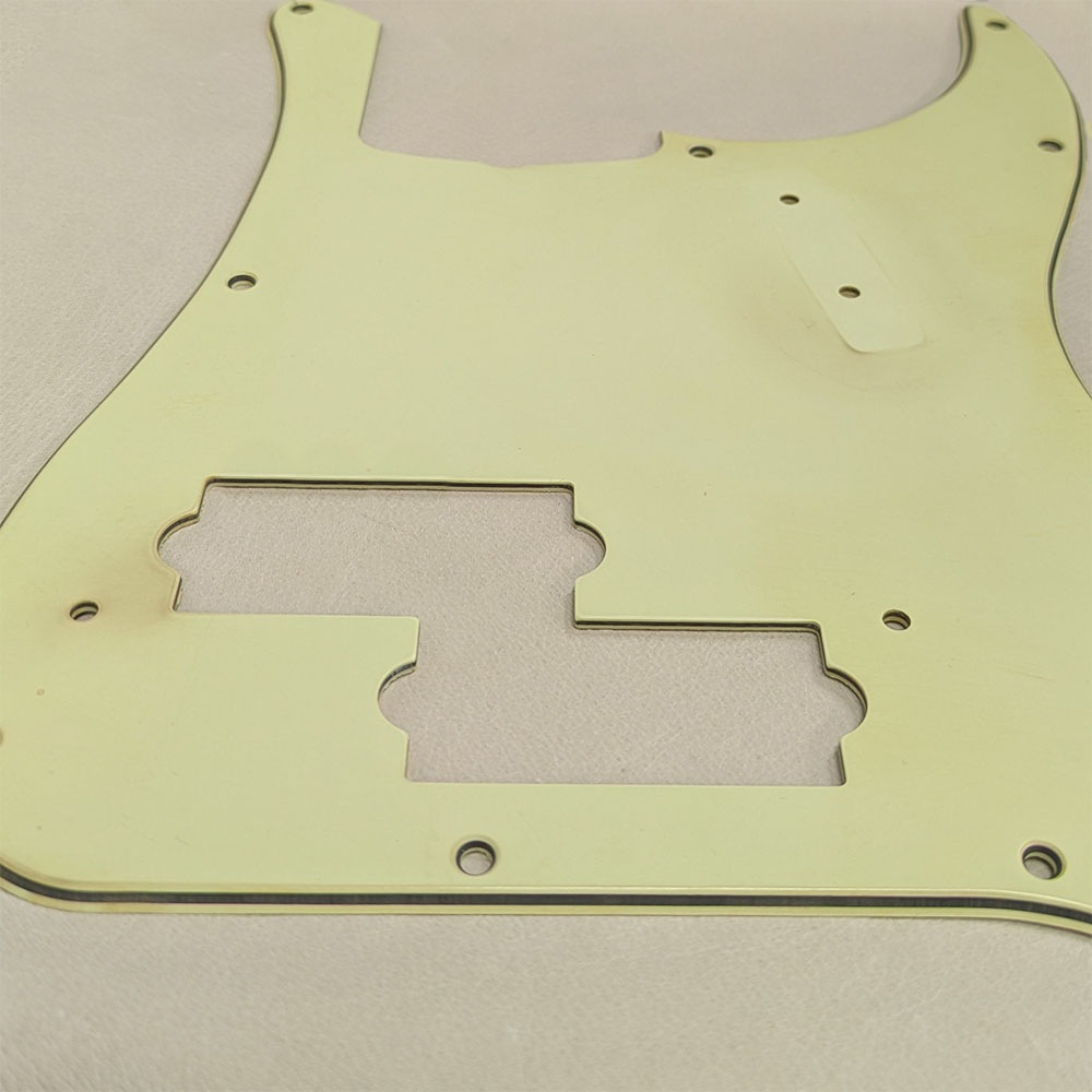 【YJB PARTS】 PB 60's プレシジョンベース用ピックガード レリックミントグリーン3P インチ 【宅配便A】