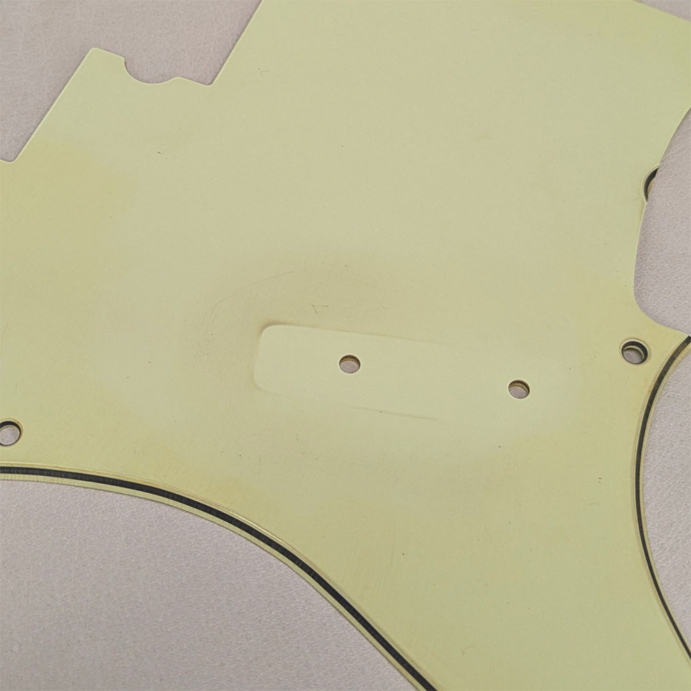 【YJB PARTS】 PB 60's プレシジョンベース用ピックガード レリックミントグリーン3P インチ 【宅配便A】