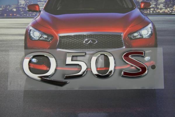 V37 INFINITI エンブレム｜ZCAR ZERO