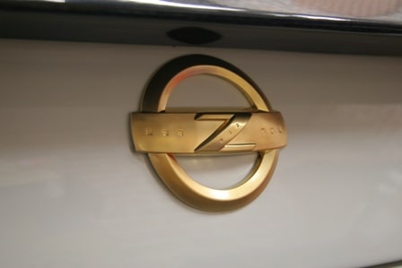 フェアレディZ Z33 350Z エンブレム GOLD サイド 未使用 北米