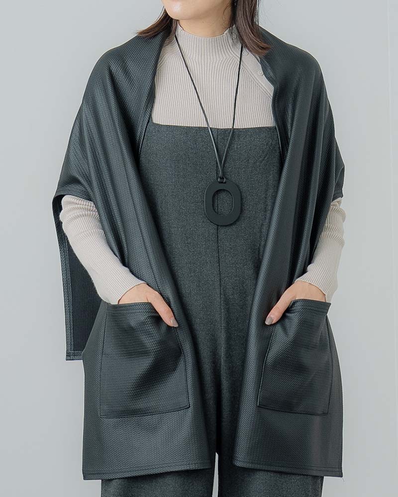 エンボス合皮ライクジレ風ストール