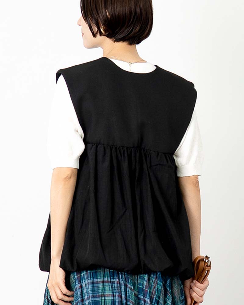 異素材切り替えバルーンペプラムベスト