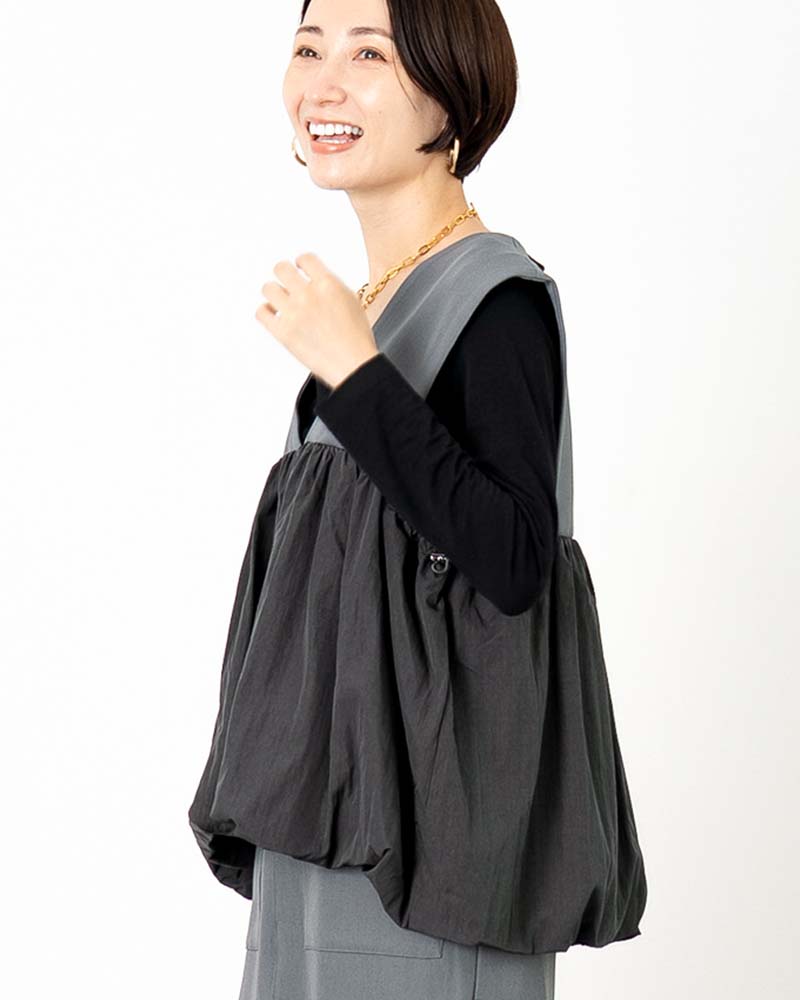 異素材切り替えバルーンペプラムベスト