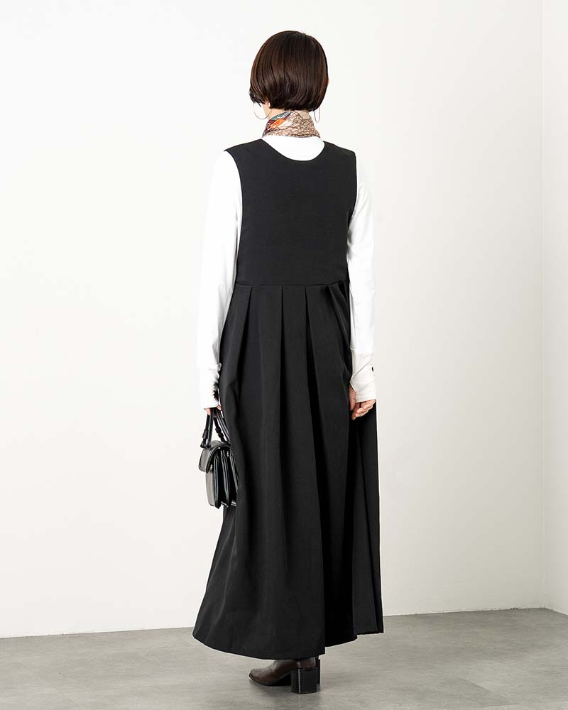 キーネックプリーツジャンパースカート