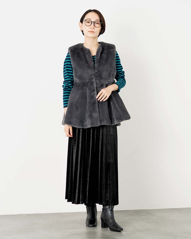 フェイクファーペプラムジレ