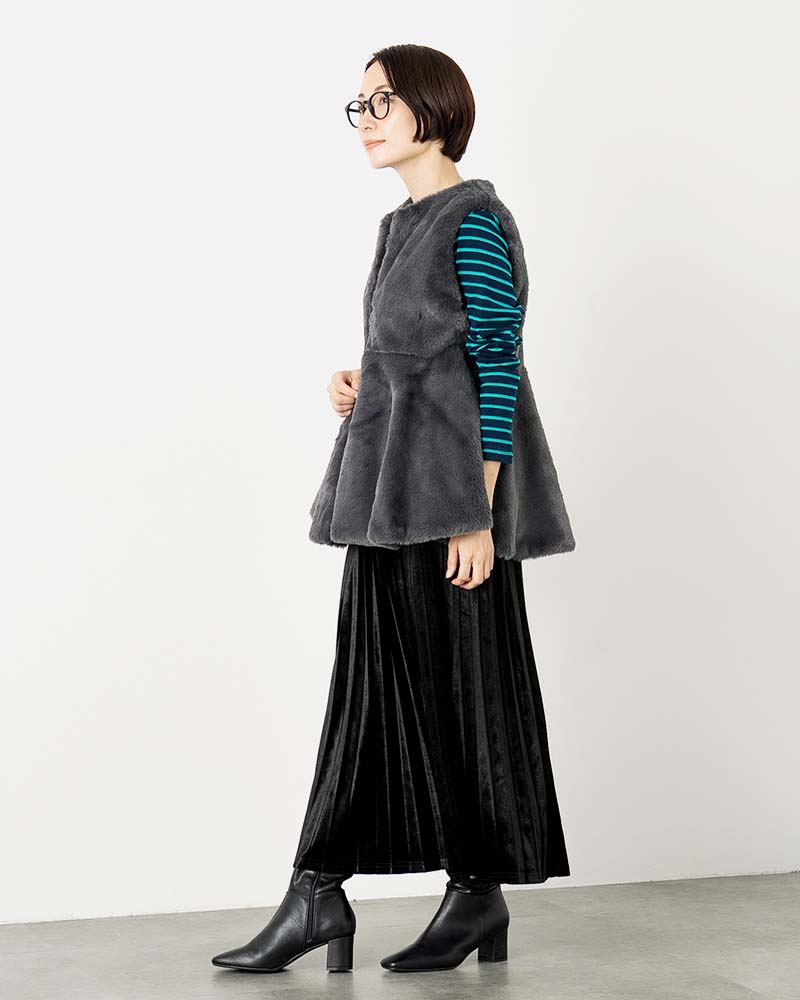 フェイクファーペプラムジレ