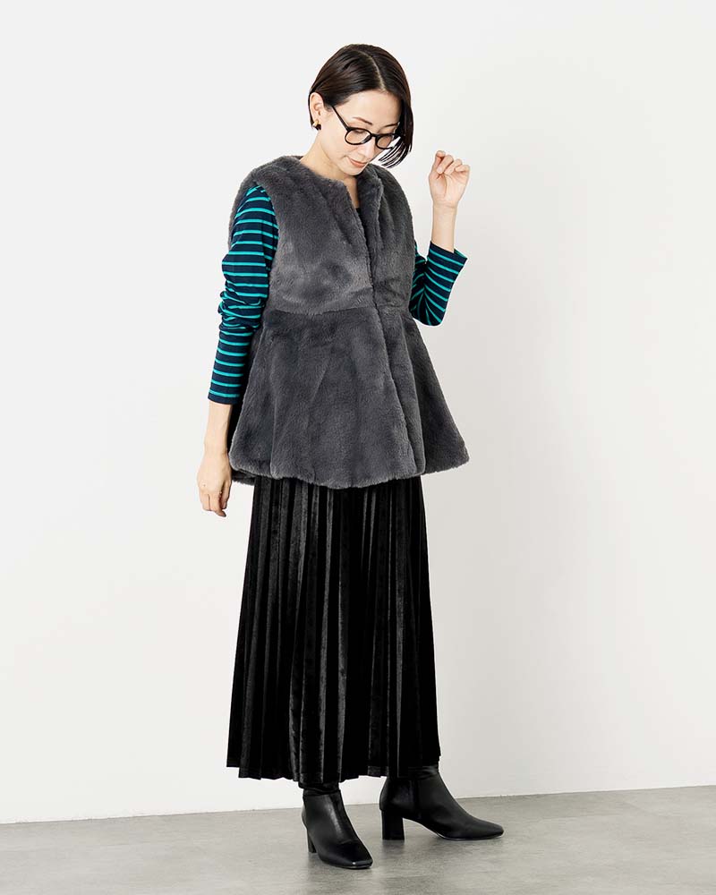 フェイクファーペプラムジレ