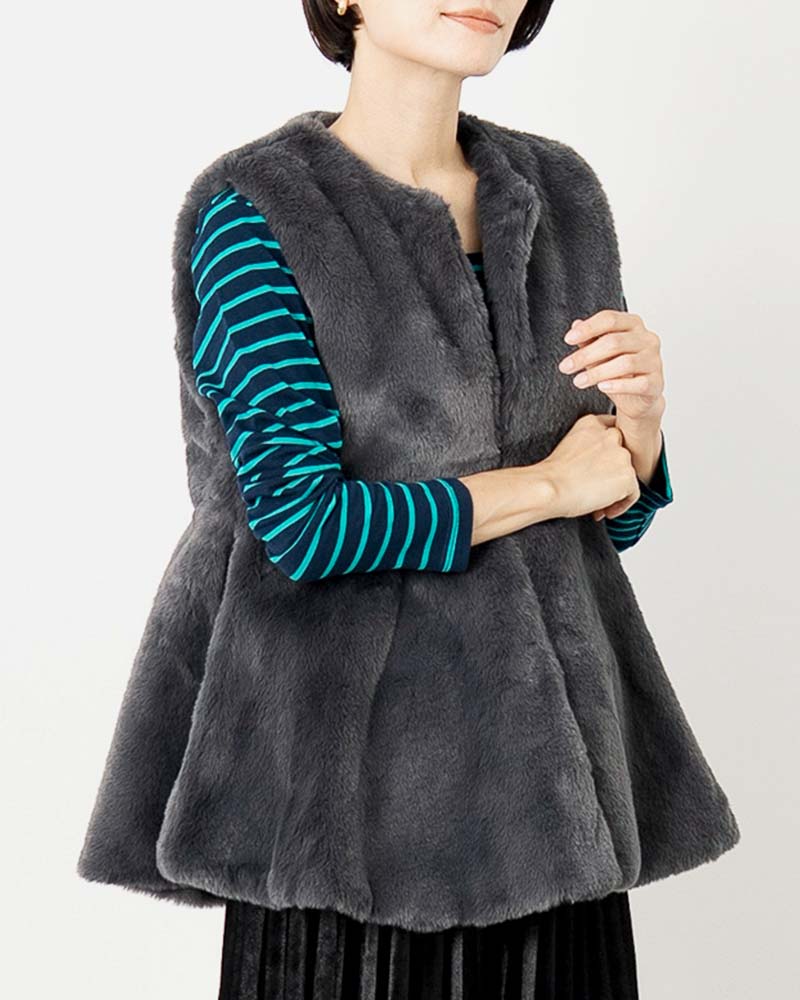 フェイクファーペプラムジレ