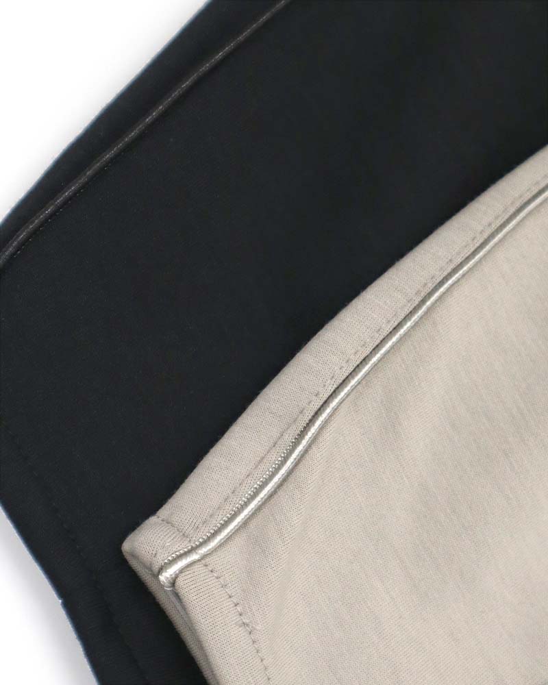 ダンボールポンチ裾ドロスト入りフーディーブルゾン