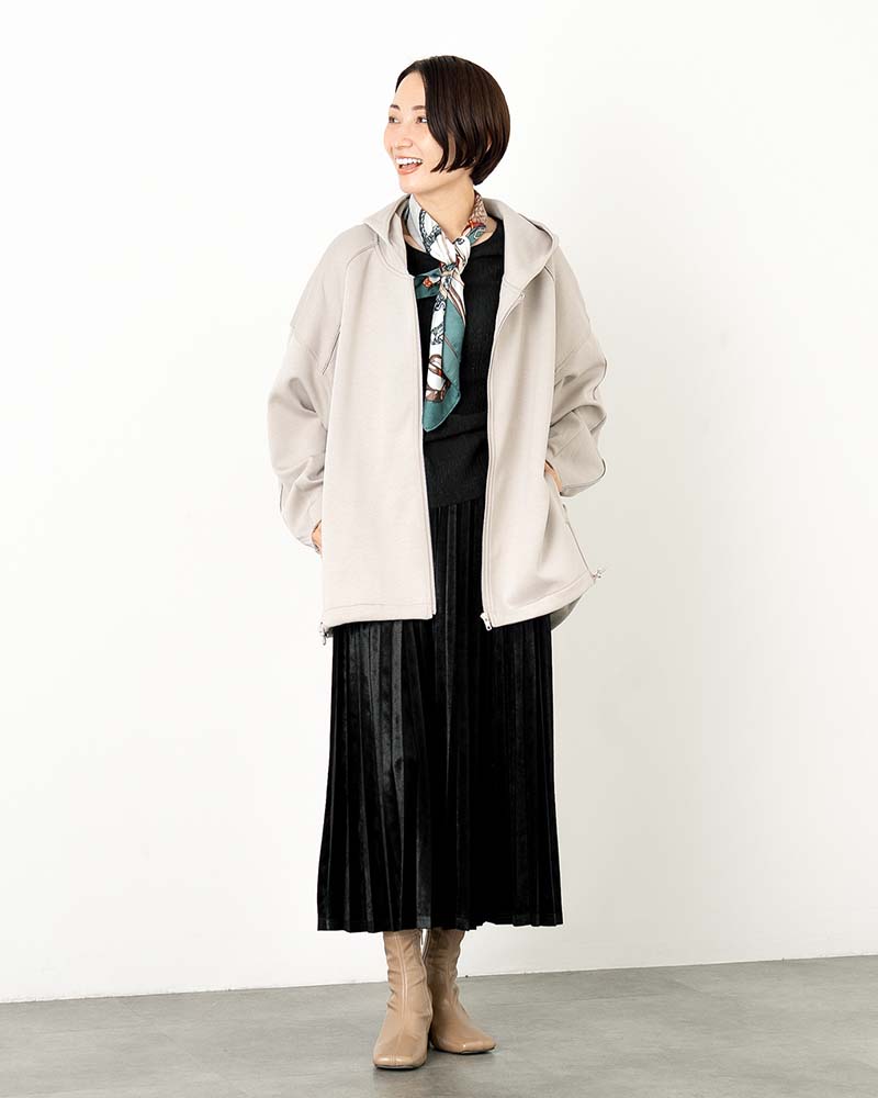 ダンボールポンチ裾ドロスト入りフーディーブルゾン