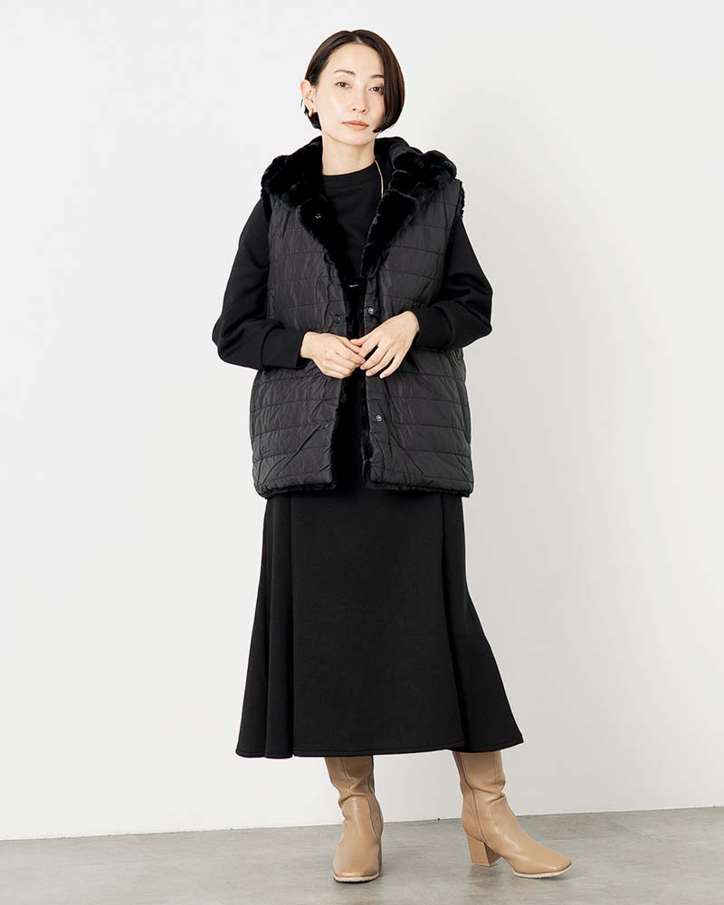 リバーシブルフェイクファーフーディー中綿ジレ