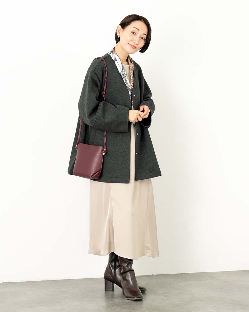 ダンボールポンチバックタックノーカラーライトコート | OUTER