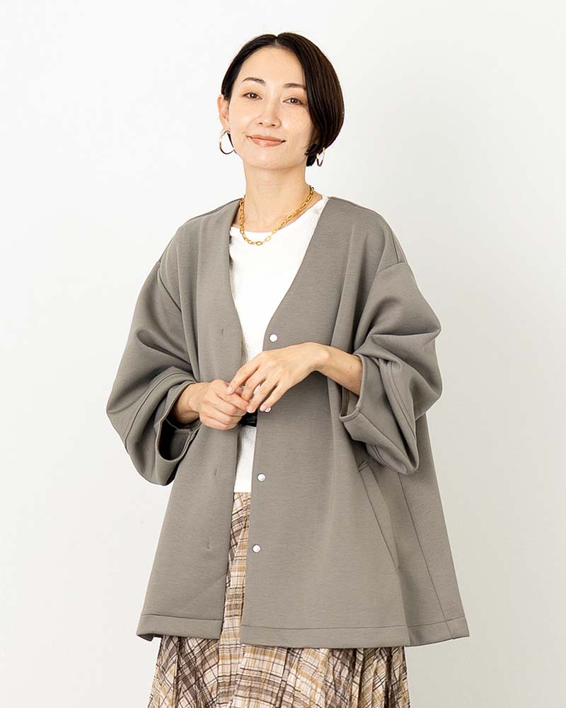 ダンボールポンチバックタックノーカラーライトコート | OUTER