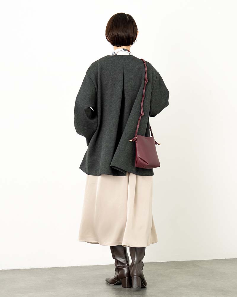 nさま ダンボールポンチバックタックノーカラーライトコート | OUTER