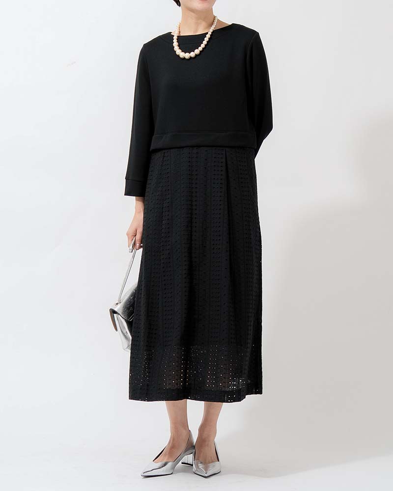 カットワーク刺繍レース切り替えAラインワンピース