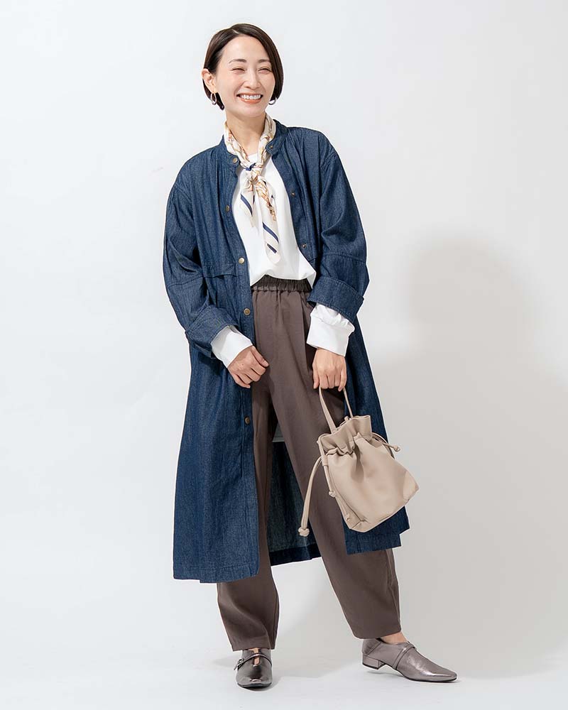 ストレッチカーブラインイージーパンツ