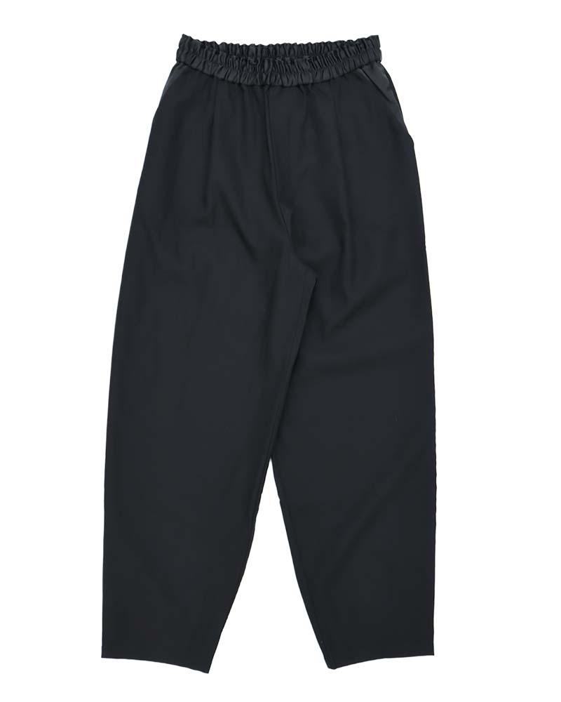 ストレッチカーブラインイージーパンツ